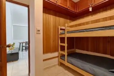 Habitaciones y baños — Casa Lucerna