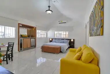 Habitaciones y baños — Casa Lucerna