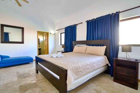 Habitaciones y baños — Potter House