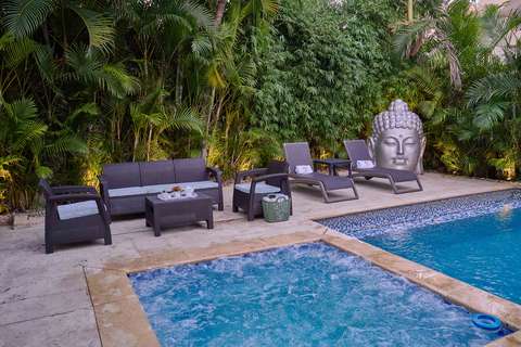 Piscina y áreas exteriores — Potter House